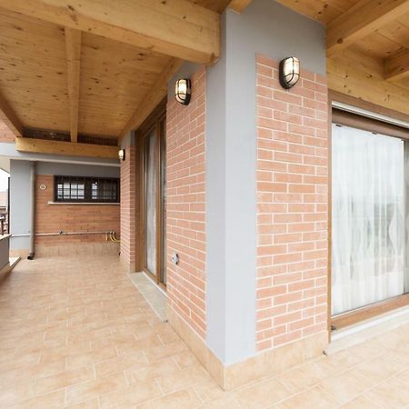 Peperino Attic Flat Apartment Ciampino Bagian luar foto