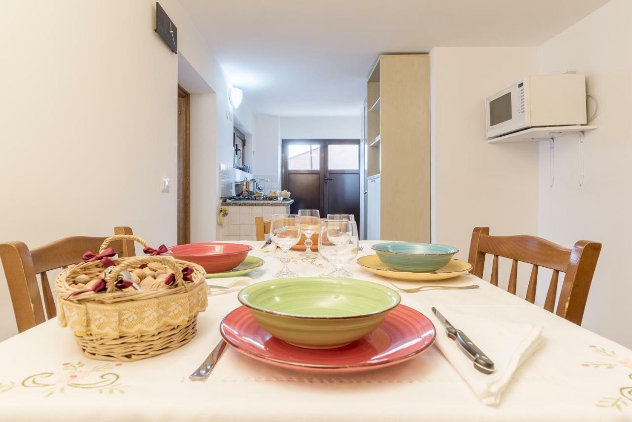 Peperino Attic Flat Apartment Ciampino Bagian luar foto