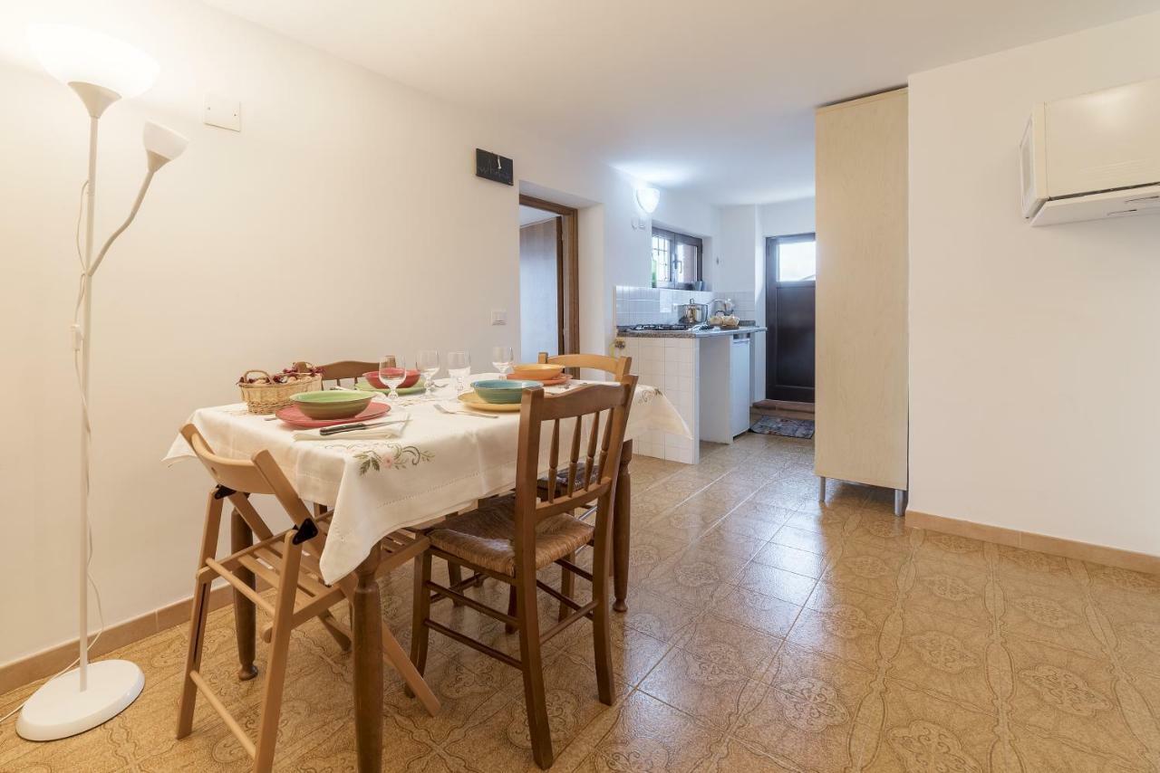Peperino Attic Flat Apartment Ciampino Bagian luar foto